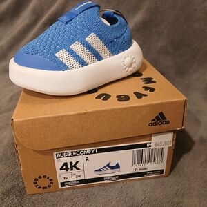 Adidas Kids Bubblecomfy Blue and White Sneakers